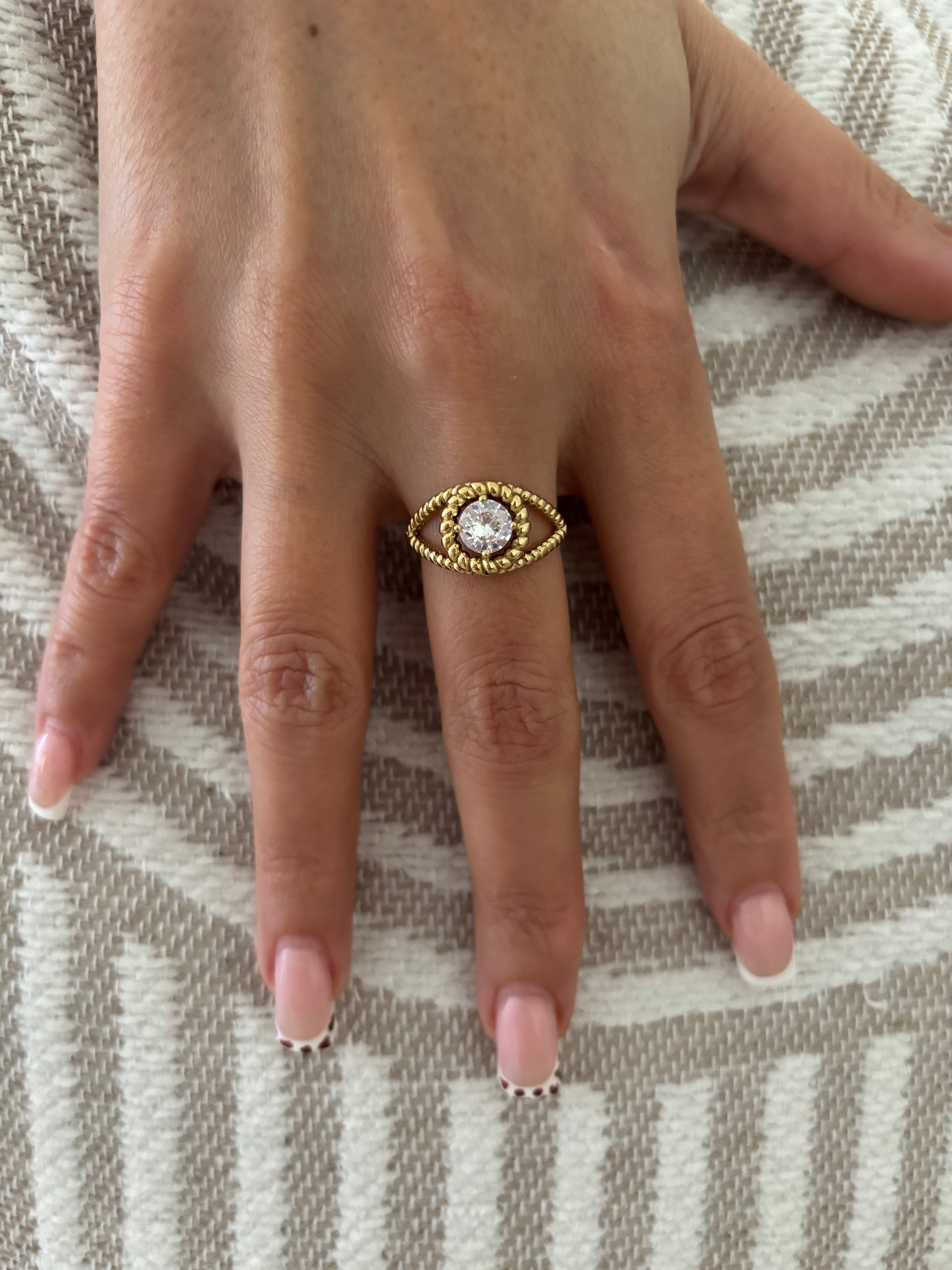 Isis – Bague Dorée en Acier Inoxydable