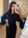 Abaya noire – Dos croisé à nouer avec manches plumes