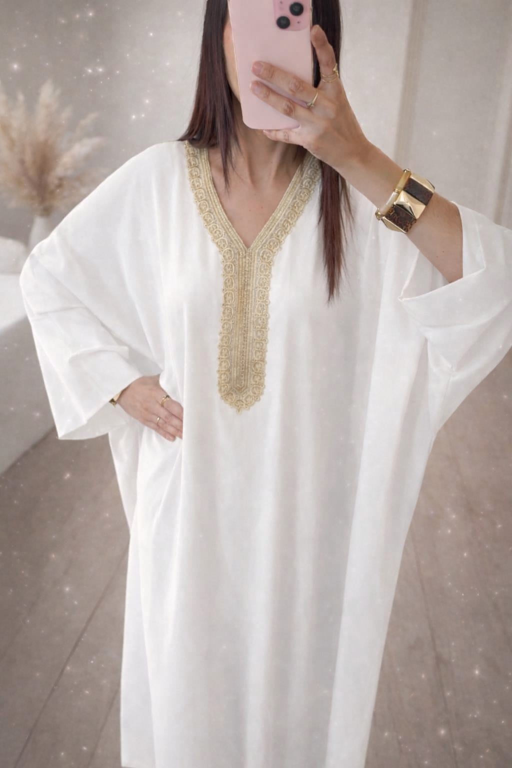 Abaya Lina- blanche  élégante brodée dorée